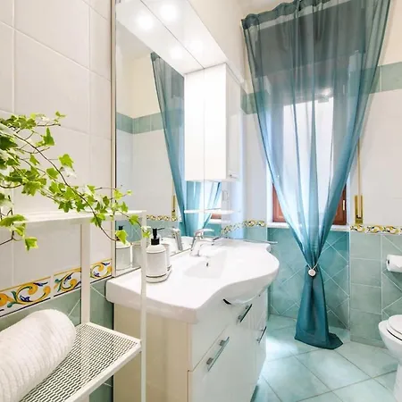 Appartement With Panoramic Terrace 100 Meters From The Sea *