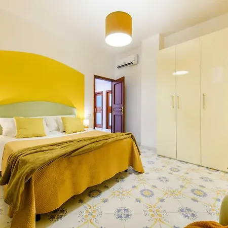 Appartement With Panoramic Terrace 100 Meters From The Sea *