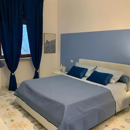 Appartement With Panoramic Terrace 100 Meters From The Sea Vietri