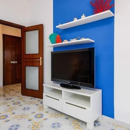 Appartement With Panoramic Terrace 100 Meters From The Sea