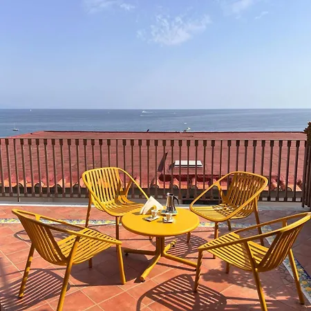 With Panoramic Terrace 100 Meters From The Sea Vietri